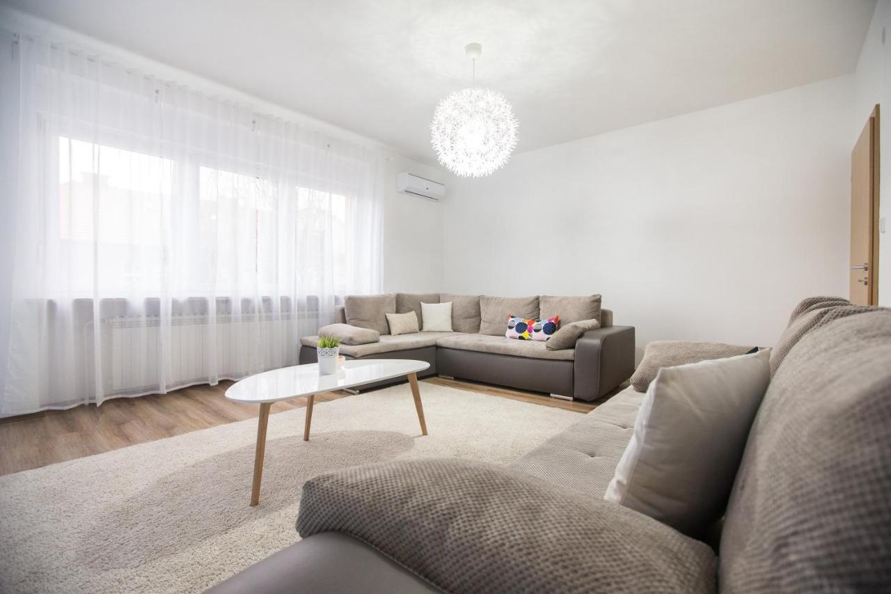 Friday Apartments Zagreb Bagian luar foto